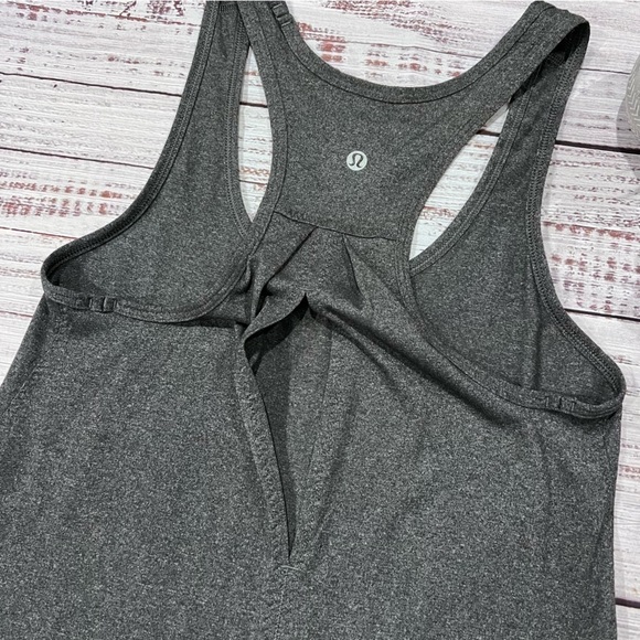Lululemon Tank Top Like New - Picture 4 of 6